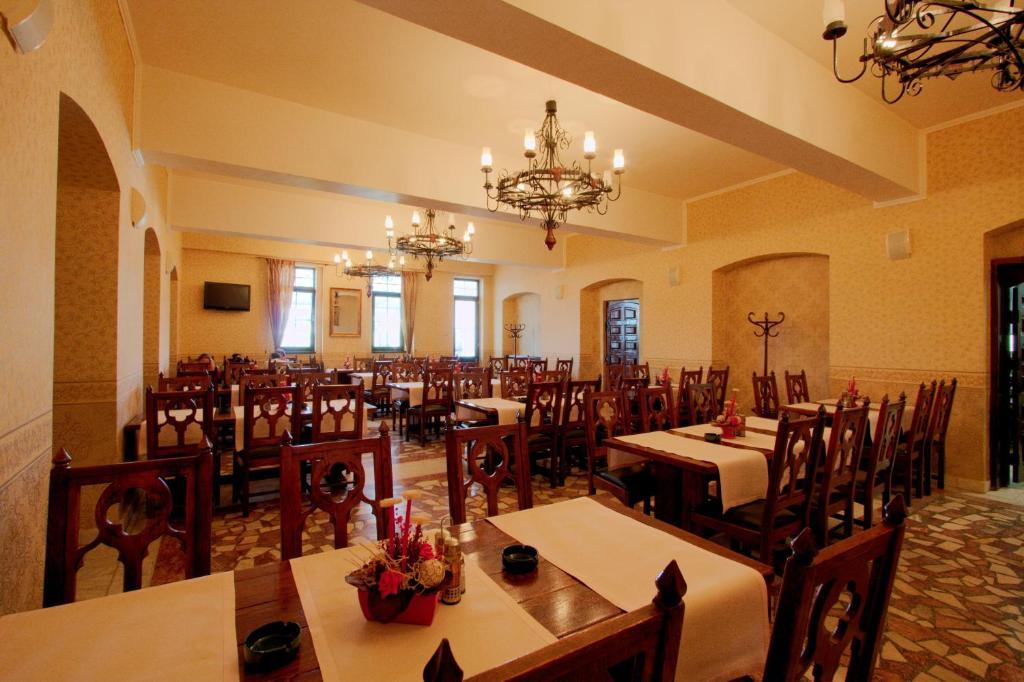 Hotel Castel Dracula Piatra Fântânele Eksteriør bilde